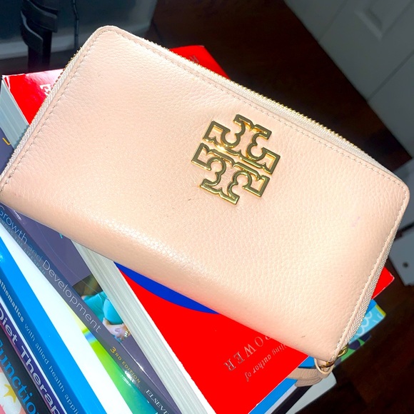 Authentic Nude Gold Tory Burch Wallet - Picture 1 of 5